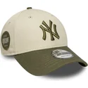 justerbar-beige-och-gron-bojd-keps-9forty-side-patch-new-york-yankees-mlb-fran-new-era