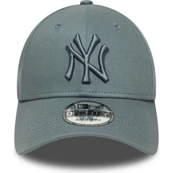 New Era New York Yankees MLB 9FORTY League Essential justerbar grå kurvkeps med grå logotyp