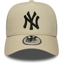 beige-bojd-skarm-snapback-9forty-e-frame-side-patch-keps-new-york-yankees-mlb-fran-new-era