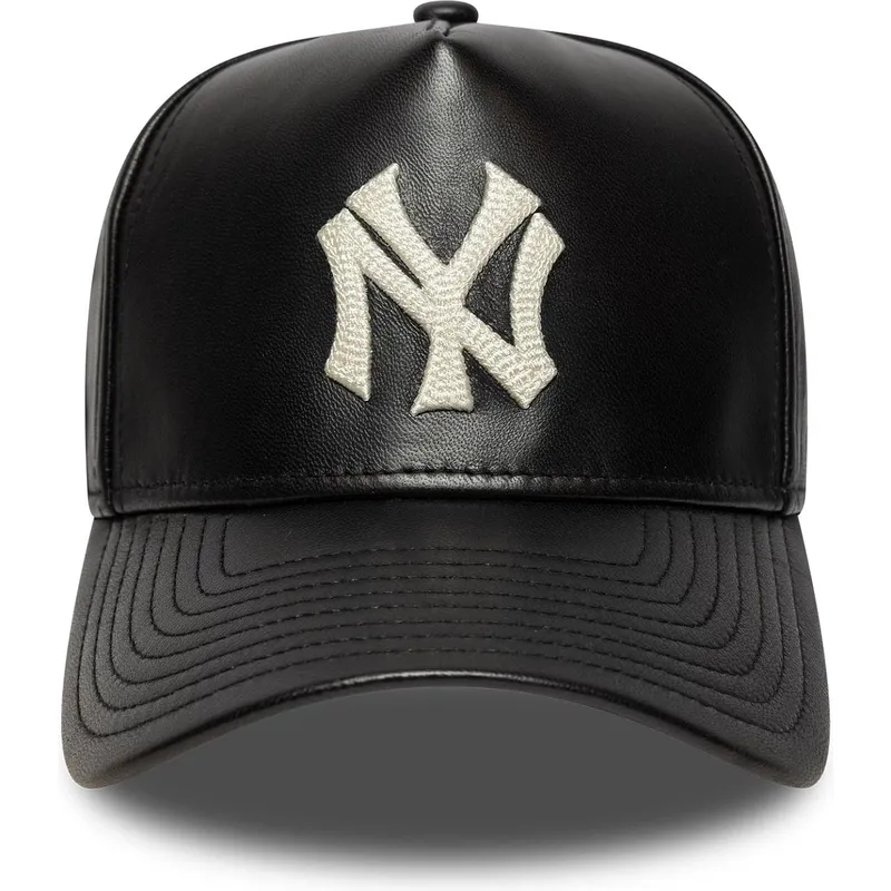 svart-justerbar-kurvad-keps-9forty-e-frame-img-leather-fran-new-york-yankees-mlb-av-new-era