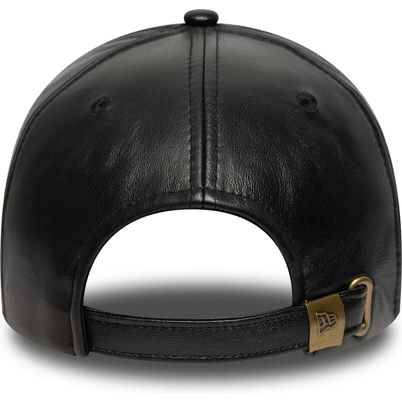 svart-justerbar-kurvad-keps-9forty-e-frame-img-leather-fran-new-york-yankees-mlb-av-new-era