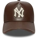 brun-bojd-justerbar-keps-9forty-e-frame-img-leather-fran-new-york-yankees-mlb-av-new-era
