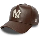 justerbar-brun-bojd-keps-9forty-e-frame-img-leather-new-york-yankees-mlb-fran-new-era