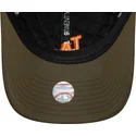 gron-justerbar-bojd-keps-med-orange-logotyp-9twenty-quilted-los-angeles-dodgers-mlb-fran-new-era