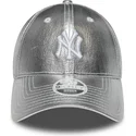 new-era-9forty-new-york-yankees-mlb-justerbar-silverfargad-kurvkeps-for-kvinnor