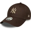 brun-bojd-justerbar-keps-for-dam-med-beige-logotyp-9forty-league-essential-fran-new-york-yankees-mlb-av-new-era