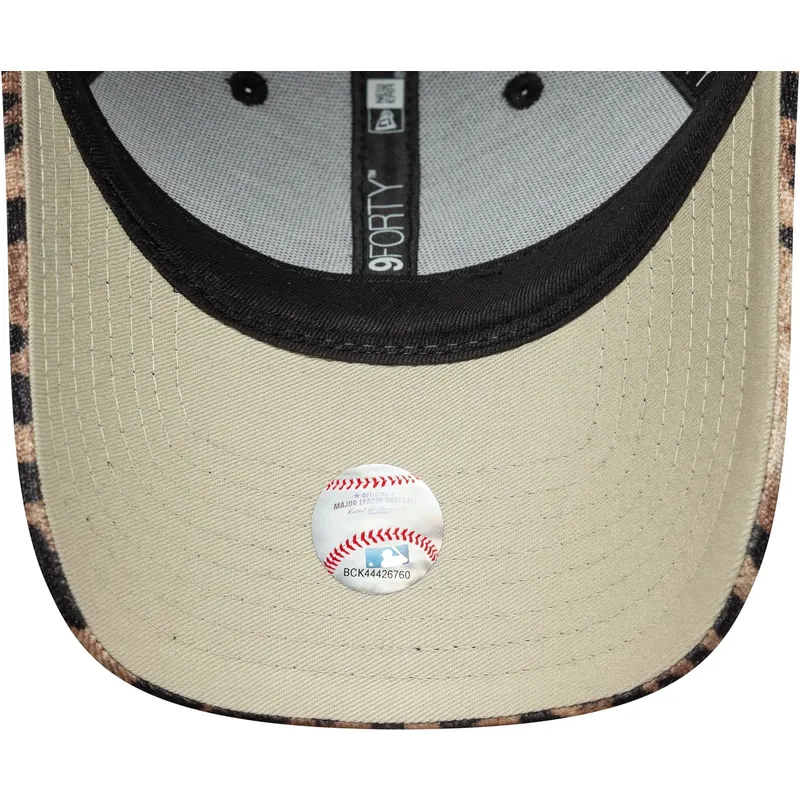 bojd-keps-leopard-justerbar-for-dam-9forty-leo-velour-fran-new-york-yankees-mlb-av-new-era