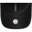justerbar-svart-bojd-keps-for-kvinnor-med-svart-logo-9twenty-worn-pu-av-new-york-yankees-mlb-fran-new-era