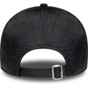 svart-justerbar-bojd-keps-for-kvinnor-med-svart-logotyp-9twenty-padded-av-new-york-yankees-mlb-fran-new-era
