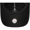 svart-justerbar-bojd-keps-for-kvinnor-med-svart-logotyp-9twenty-padded-av-new-york-yankees-mlb-fran-new-era