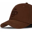 justerbar-brun-bojd-keps-med-brunt-logo-baseball-peach-obl061-fran-oblack