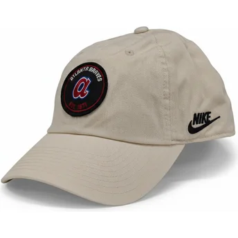 Beige justerbar keps Club Unstructured Organic Cotton Atlanta Braves MLB från Nike
