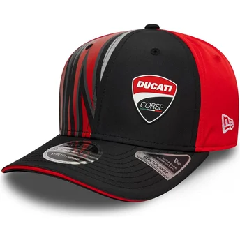 Svart och röd kurvad keps snapback 9SEVENTY Stretch Snap Print från Ducati Motor MotoGP av New Era