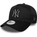 svart-kurvad-snapback-keps-9forty-e-frame-metallic-fran-new-york-yankees-mlb-av-new-era