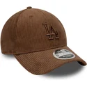 brun-justerbar-kurvad-keps-med-brunt-logo-9forty-m-crown-cord-fran-los-angeles-dodgers-mlb-av-new-era