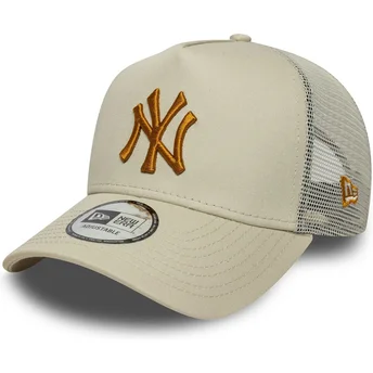 Beige trucker-keps med brunt logo A Frame League Essential från New York Yankees MLB av New Era