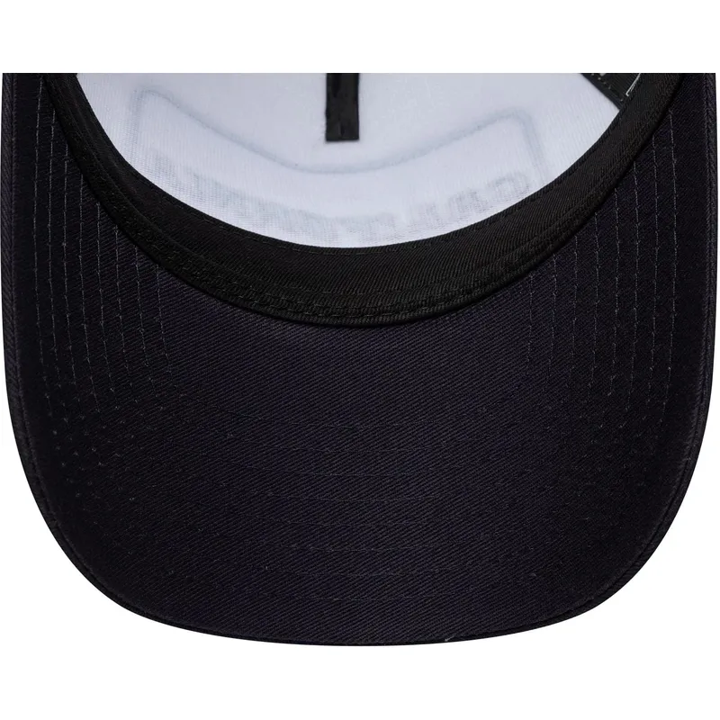 vit-och-marinbla-trucker-keps-a-frame-location-los-angeles-stader-och-strander-kalifornien-fran-new-era