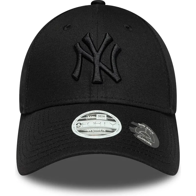 svart-bojd-justerbar-keps-med-svart-logotyp-for-dam-9forty-bow-back-fran-new-york-yankees-mlb-av-new-era