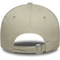 gorra-curva-beige-ajustable-para-mujer-9twenty-washed-mini-de-new-york-yankees-mlb-de-new-era