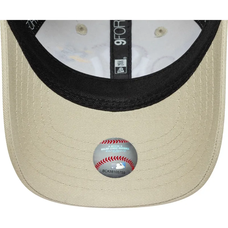 bojd-beige-justerbar-keps-for-smabarn-9forty-plane-icon-fran-new-york-yankees-mlb-av-new-era