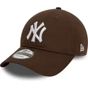 brun-bojd-justerbar-keps-9twenty-league-essential-fran-new-york-yankees-mlb-av-new-era