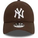 brun-bojd-justerbar-keps-9twenty-league-essential-fran-new-york-yankees-mlb-av-new-era