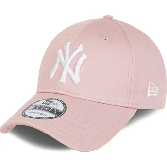ljusrosa-justerbar-curved-keps-med-vit-logga-9forty-league-essential-fran-new-york-yankees-mlb-fran-new-era