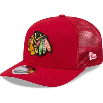 Röd trucker-keps 9SEVENTY Stretch Snap EG Chicago Blackhawks NHL från New Era