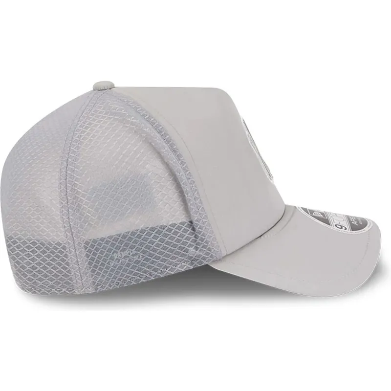 gra-trucker-keps-med-gra-logotyp-9forty-apex-batting-practice-fran-new-york-yankees-mlb-av-new-era