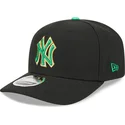 svart-kurvad-keps-snapback-9seventy-stretch-snap-saint-patrick-s-day-fran-new-york-yankees-mlb-av-new-era