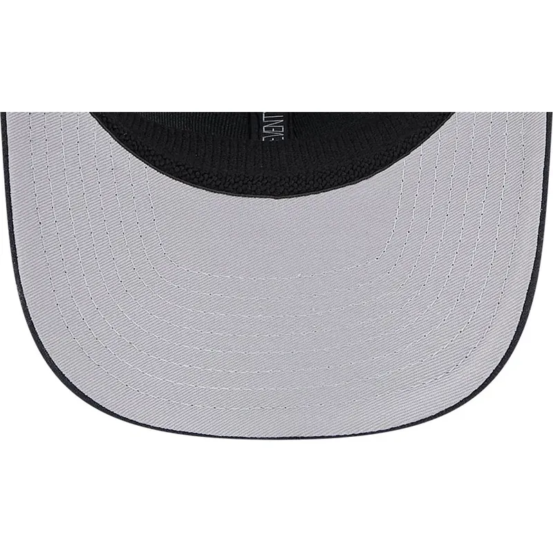 morkbla-trucker-keps-9seventy-stretch-snap-evergreen-fran-atlanta-braves-mlb-av-new-era