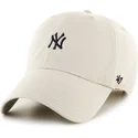 bojd-beige-justerbar-keps-clean-up-base-runner-mini-logo-new-york-yankees-mlb-av-47-brand