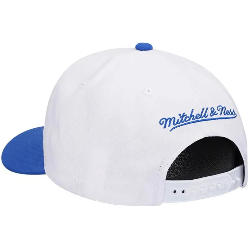 vit-och-bla-kurvad-keps-snapback-team-2-tone-20-pro-fran-los-angeles-lakers-nba-av-mitchell-ness