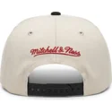 svart-och-beige-platt-snapback-keps-across-the-board-fran-philadelphia-76ers-nba-av-mitchell-ness