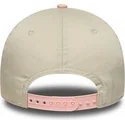 bojd-beige-och-rosa-snapback-keps-for-barn-9forty-med-svampbob-och-patrik-sjostjarna-fran-new-era