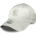 gron-justerbar-kurvad-keps-for-dam-9forty-bow-back-satin-fran-new-york-yankees-mlb-av-new-era