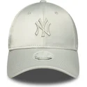 gron-justerbar-kurvad-keps-for-dam-9forty-bow-back-satin-fran-new-york-yankees-mlb-av-new-era