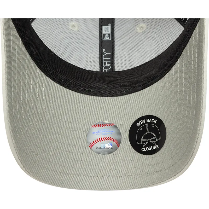 gron-justerbar-kurvad-keps-for-dam-9forty-bow-back-satin-fran-new-york-yankees-mlb-av-new-era