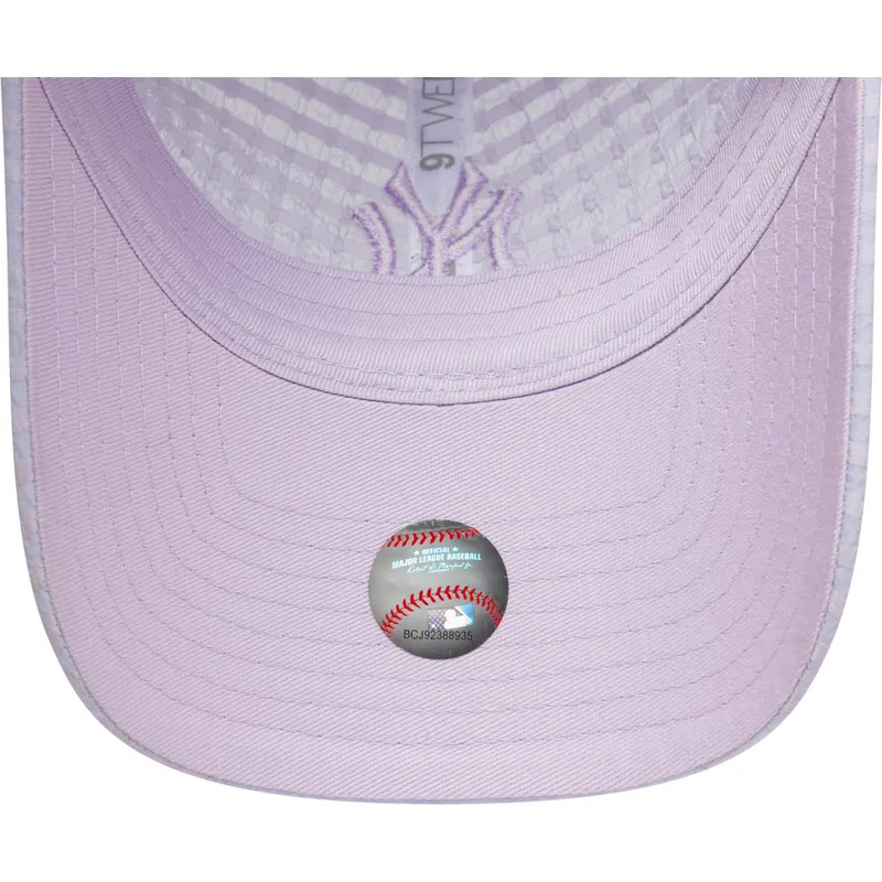 bojd-justerbar-lila-keps-med-lila-logotyp-for-dam-9twenty-seersucker-new-york-yankees-mlb-fran-new-era
