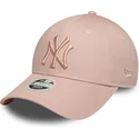 justerbar-rosa-bojd-keps-med-rosa-logotyp-for-dam-9forty-league-essential-fran-new-york-yankees-mlb-av-new-era