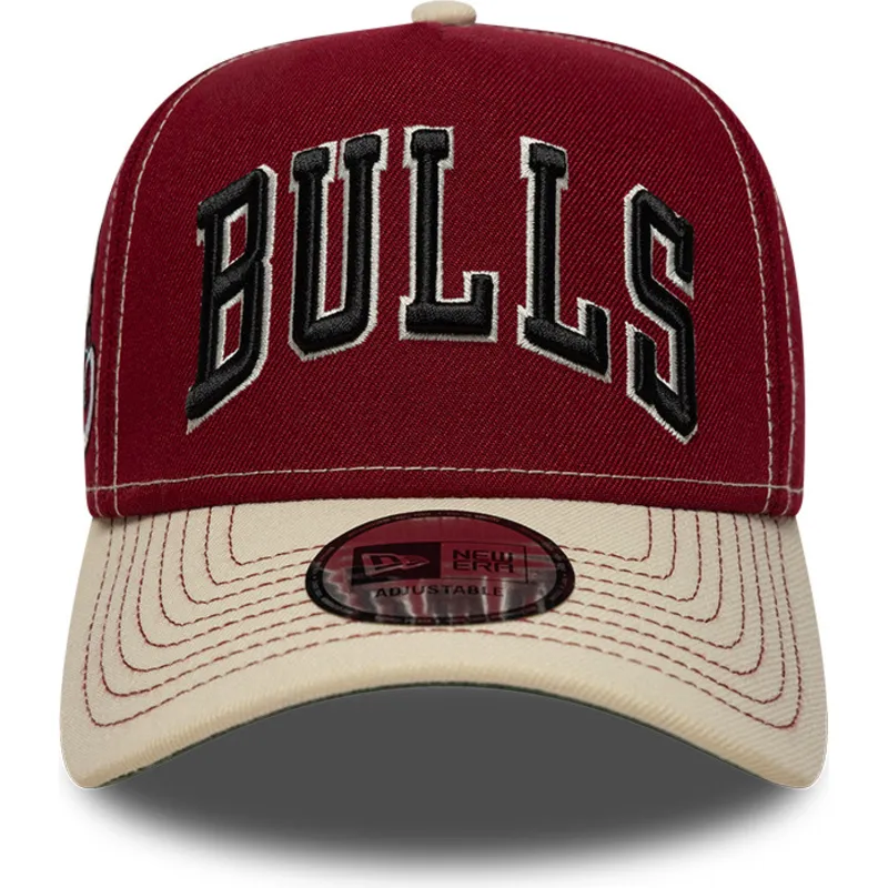 gorra-curva-roja-y-beige-snapback-e-frame-city-icon-de-chicago-bulls-nba-de-new-era