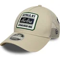 beige-trucker-keps-9forty-m-crown-a-frame-multi-patch-fran-new-era