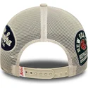beige-trucker-keps-9forty-m-crown-a-frame-multi-patch-fran-new-era