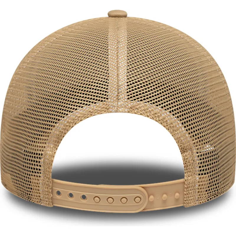 gorra-trucker-beige-9forty-m-crown-a-frame-de-los-angeles-lakers-nba-de-new-era