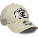 beige-trucker-keps-9forty-m-crown-a-frame-new-york-yankees-mlb-fran-new-era