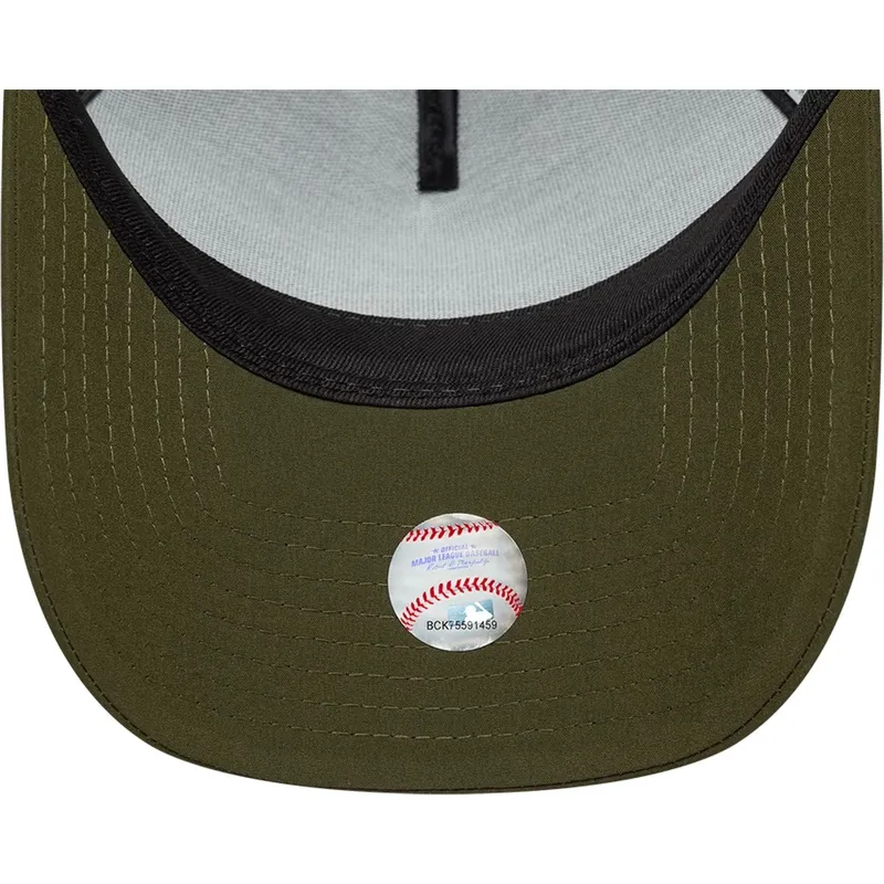 gron-trucker-keps-med-svart-logotyp-a-frame-sport-fran-los-angeles-dodgers-mlb-av-new-era