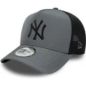 gra-trucker-keps-med-svart-logotyp-a-frame-sport-fran-new-york-yankees-mlb-av-new-era