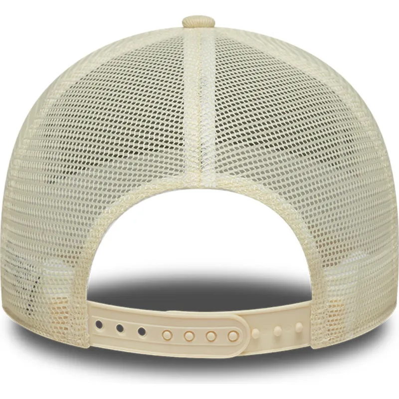 beige-trucker-keps-a-frame-denim-leather-patch-fran-new-era