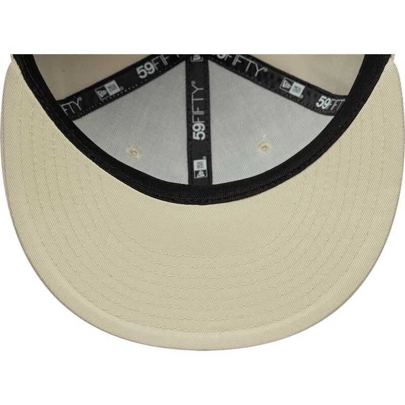 beige-platt-keps-med-justerbar-passform-och-marinbla-logotyp-59fifty-city-icon-new-york-yankees-fran-new-era