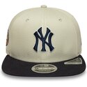 beige-platt-keps-snapback-med-marinbla-logotyp-9fifty-original-fit-world-series-fran-new-york-yankees-mlb-av-new-era